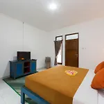 Bening House And Spa