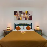 Bening House And Spa
