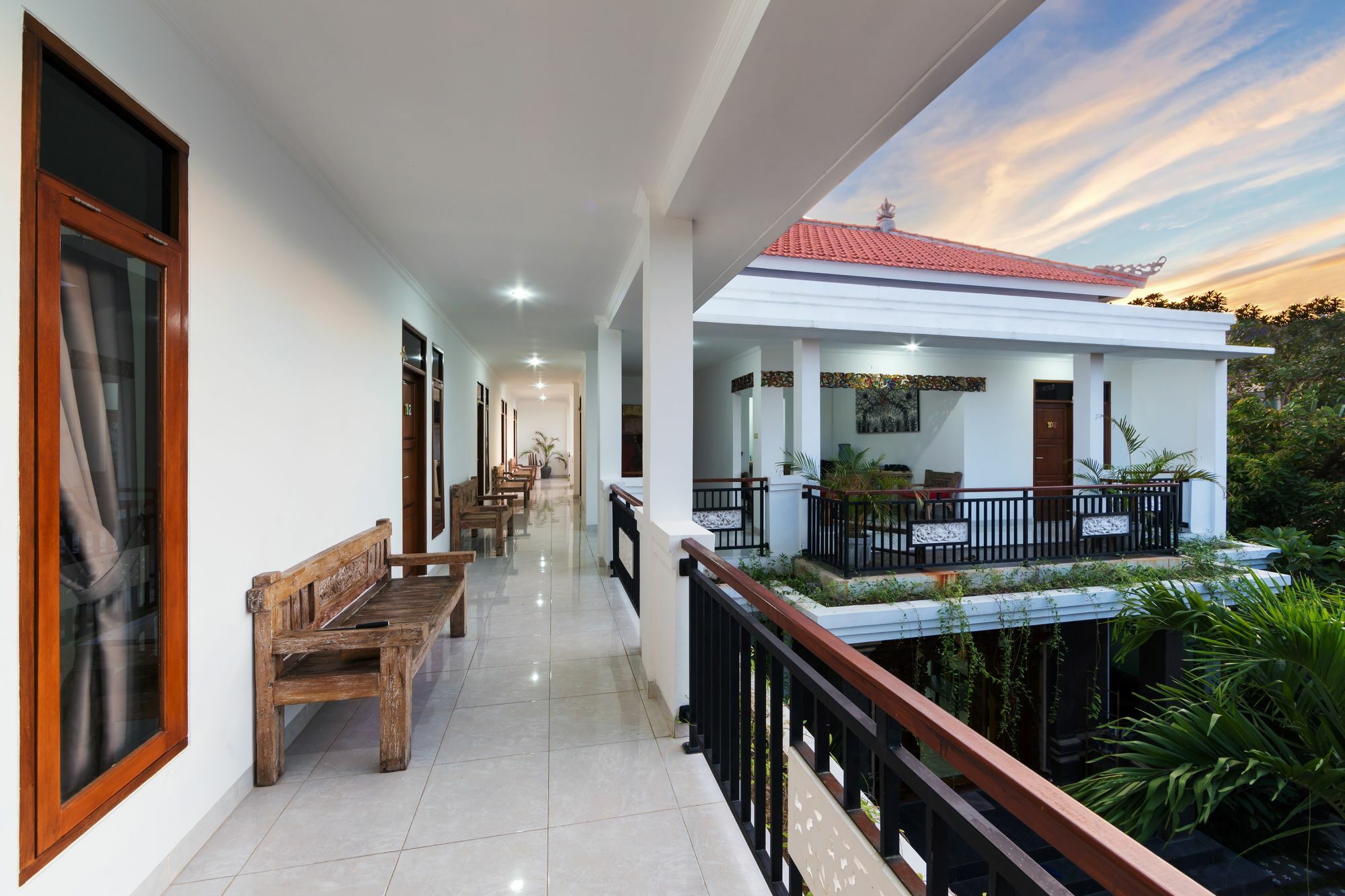 Bening House And Seminyak (Bali)